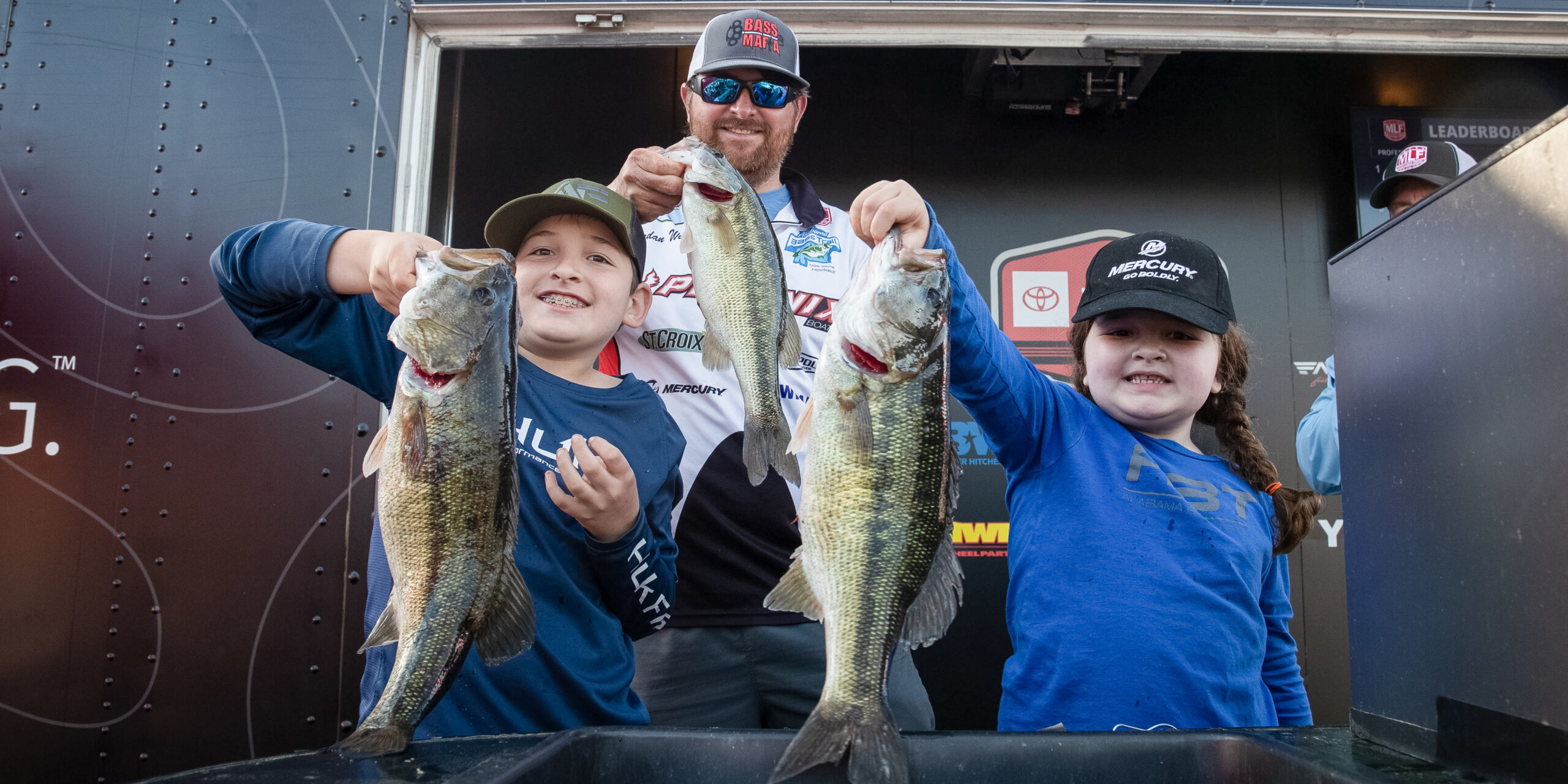 MLF and MLB Pros React to Cast4Kids Charity Event at Lake