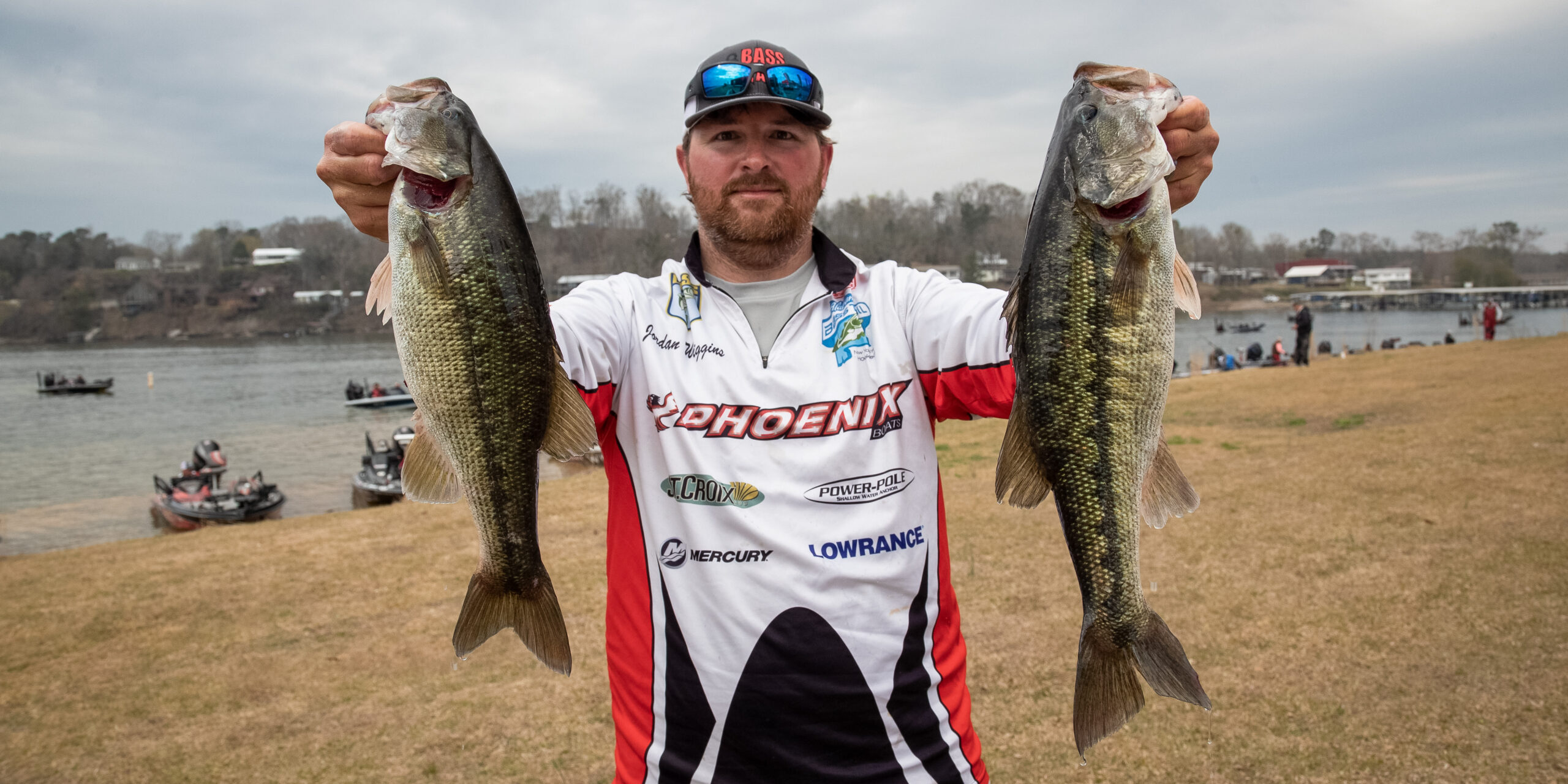 Wiggins moves ahead on Day 2 at Smith - Major League Fishing