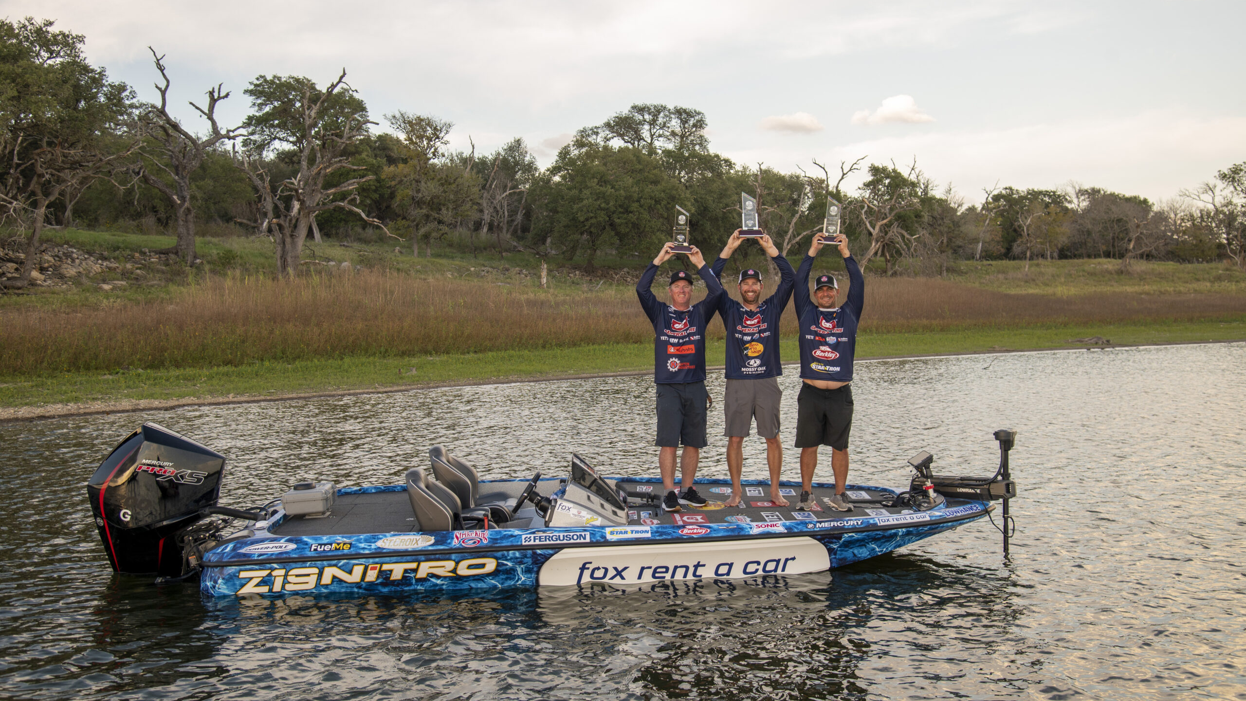 TEAM SERIES: Team Fox Rent A Car wins Match 1 by 35-pound margin - Major  League Fishing