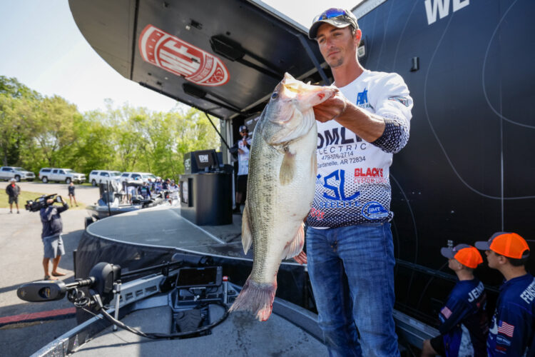 Image for GALLERY: More kickers on Day 2 at Lake Eufaula