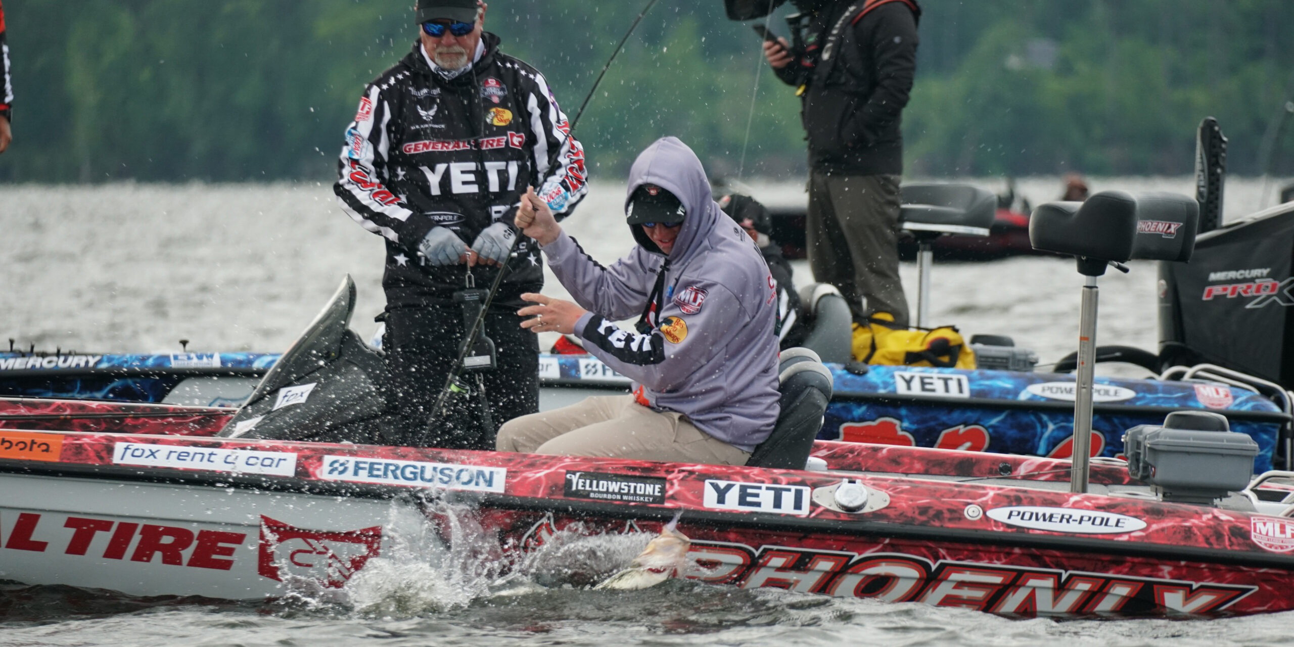 Alton Jones Jr. leads after Day 1 of General Tire Heavy Hitters Presented  by Bass Pro Shops - Major League Fishing