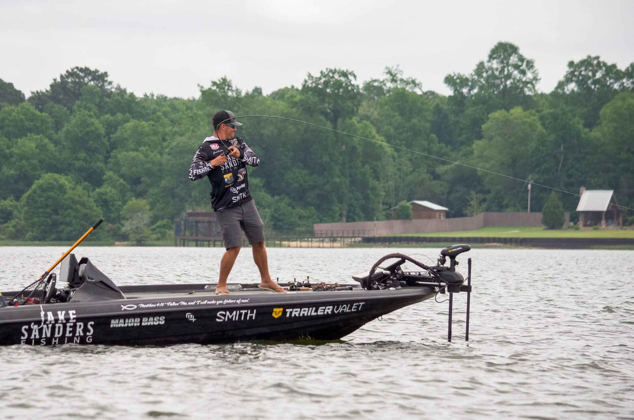 J.D. Martinez Works on a Custom Boat & Looks for a New Tree