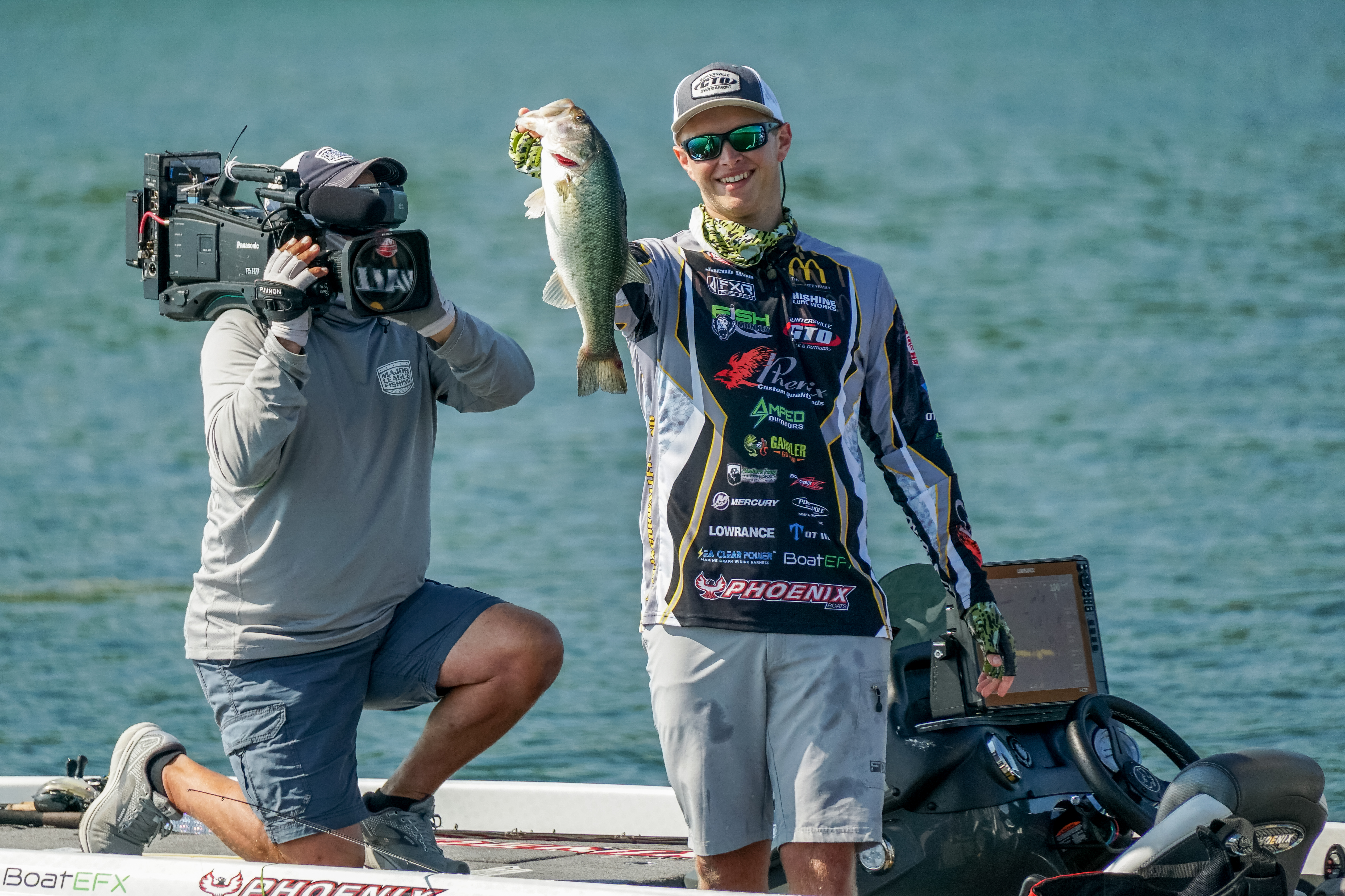Local Bass Pro Tour rookie Jacob Wall coasts to Qualifying Round