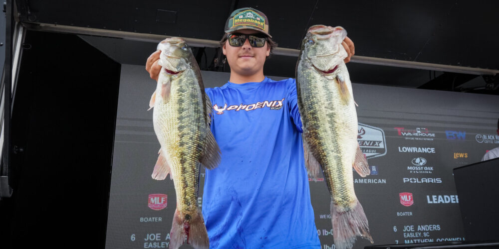Georgia Boater Buddy Benson leads Day 1 of Phoenix All-American Presented  by T-H Marine at Lake Hartwell - Major League Fishing