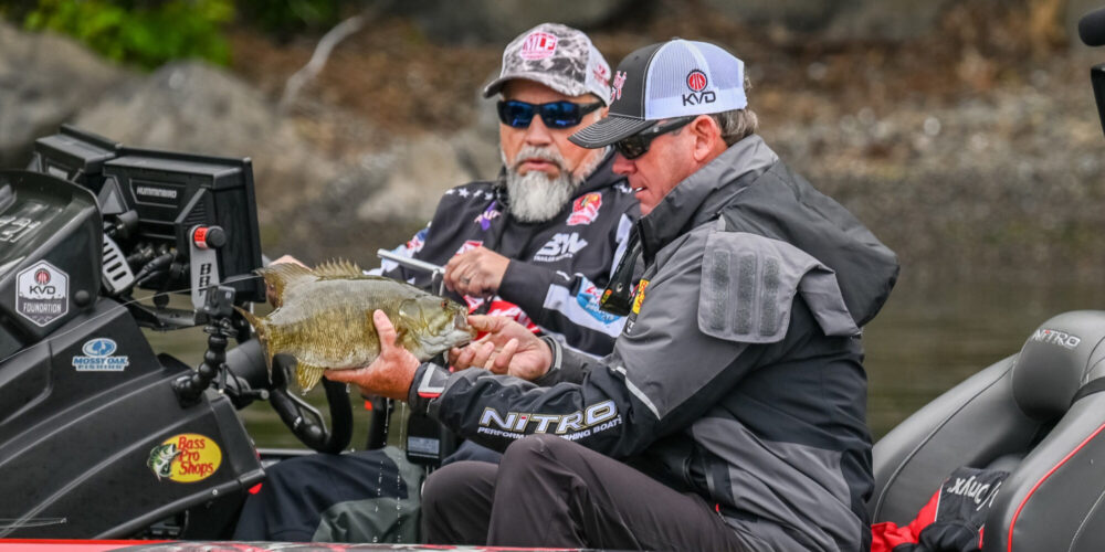 Image for VanDam cruises to Qualifying Round win at Favorite Fishing Stage Five on Cayuga Lake Presented by ATG by Wrangler