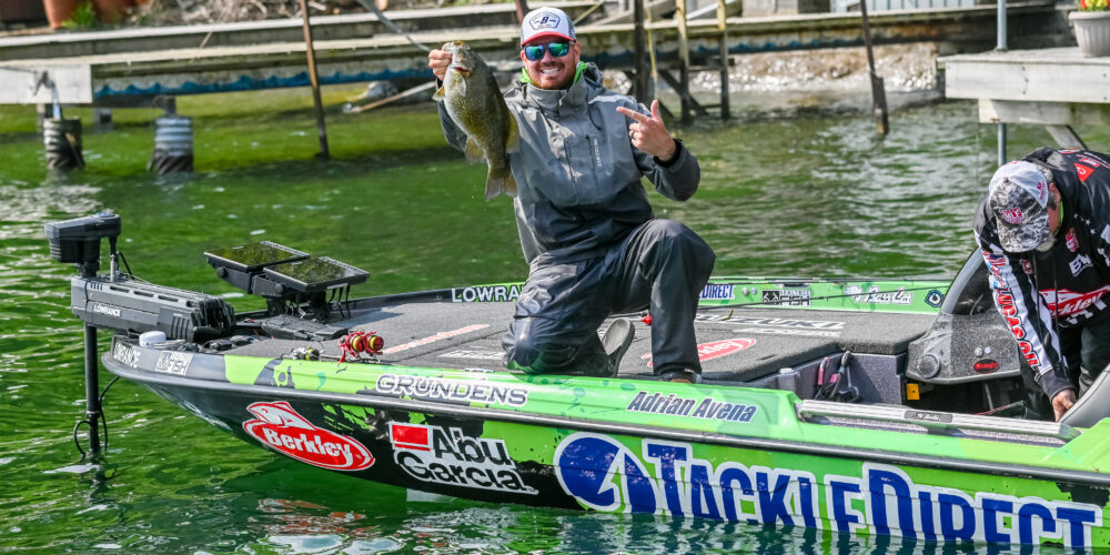 Avena racks up 29-6 of smallmouth, leads Wheeler by 2 ounces with one day  to go on Cayuga - Major League Fishing