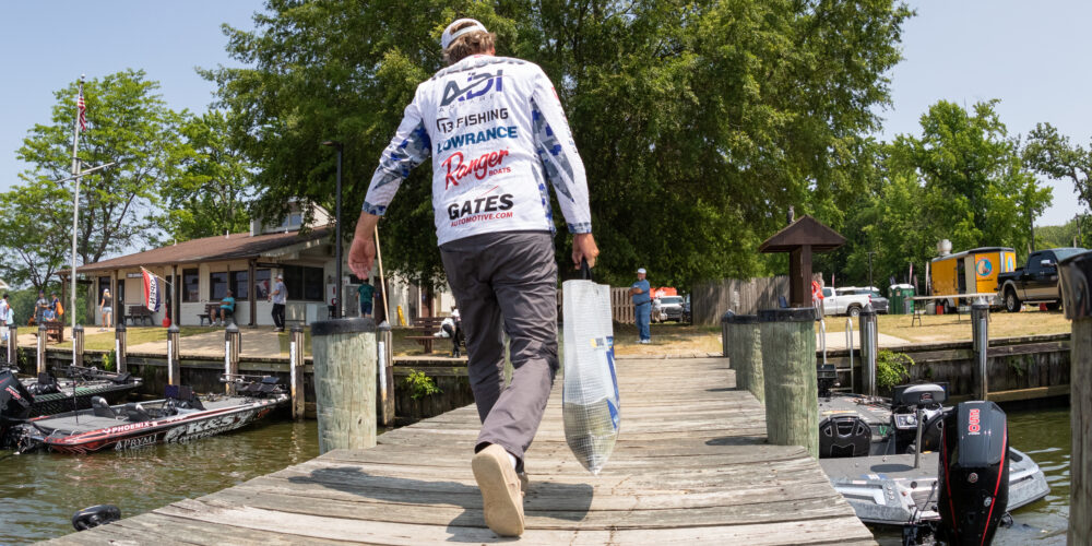 Image for AOY UPDATE: Nelson, Villa in points deadlock after Day 2 on Potomac