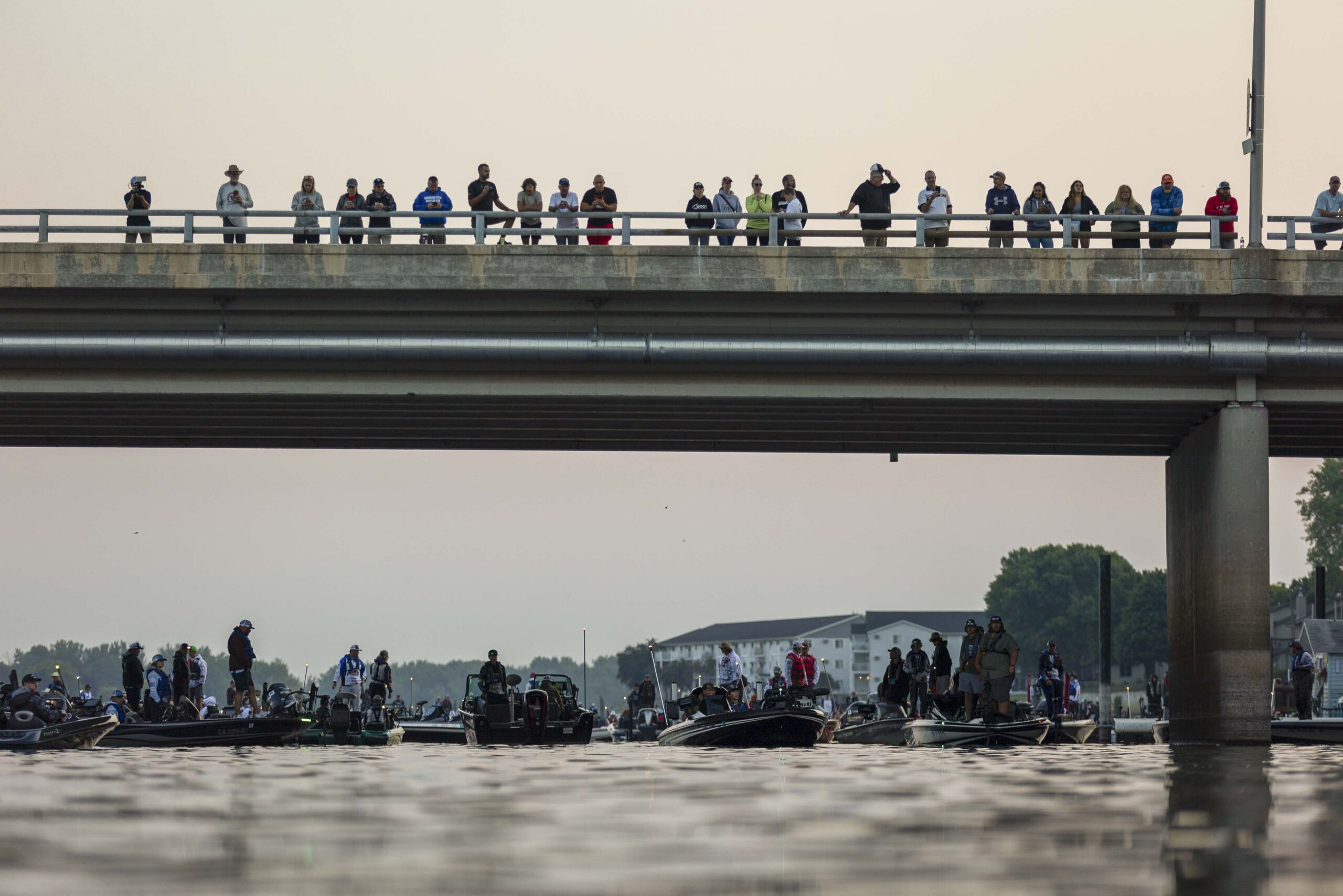 Losee, Tweite Close out High School Championship - Major League Fishing