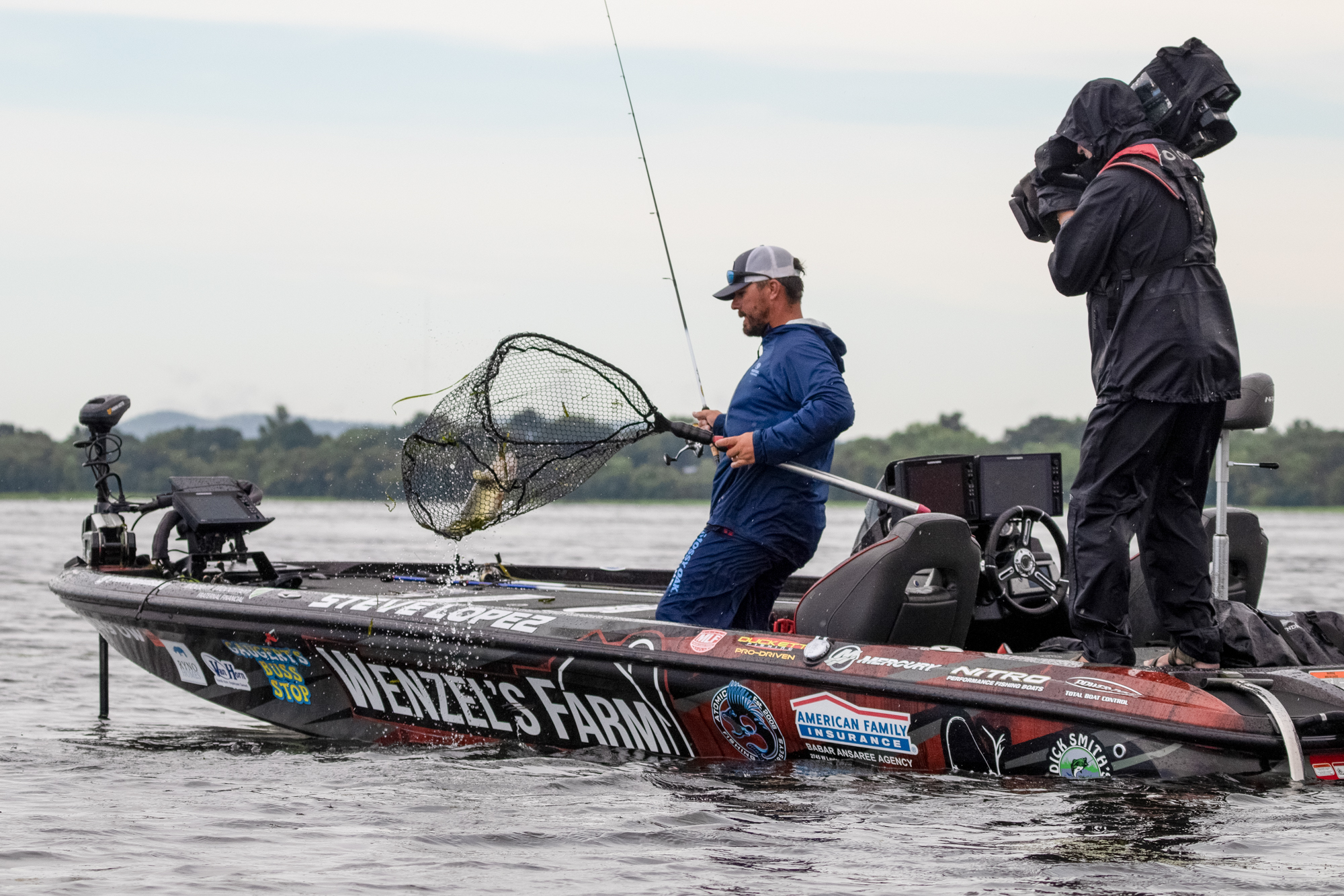 Oconomowoc's Lopez vaults to lead after rainy Day 2 of MLF Tackle