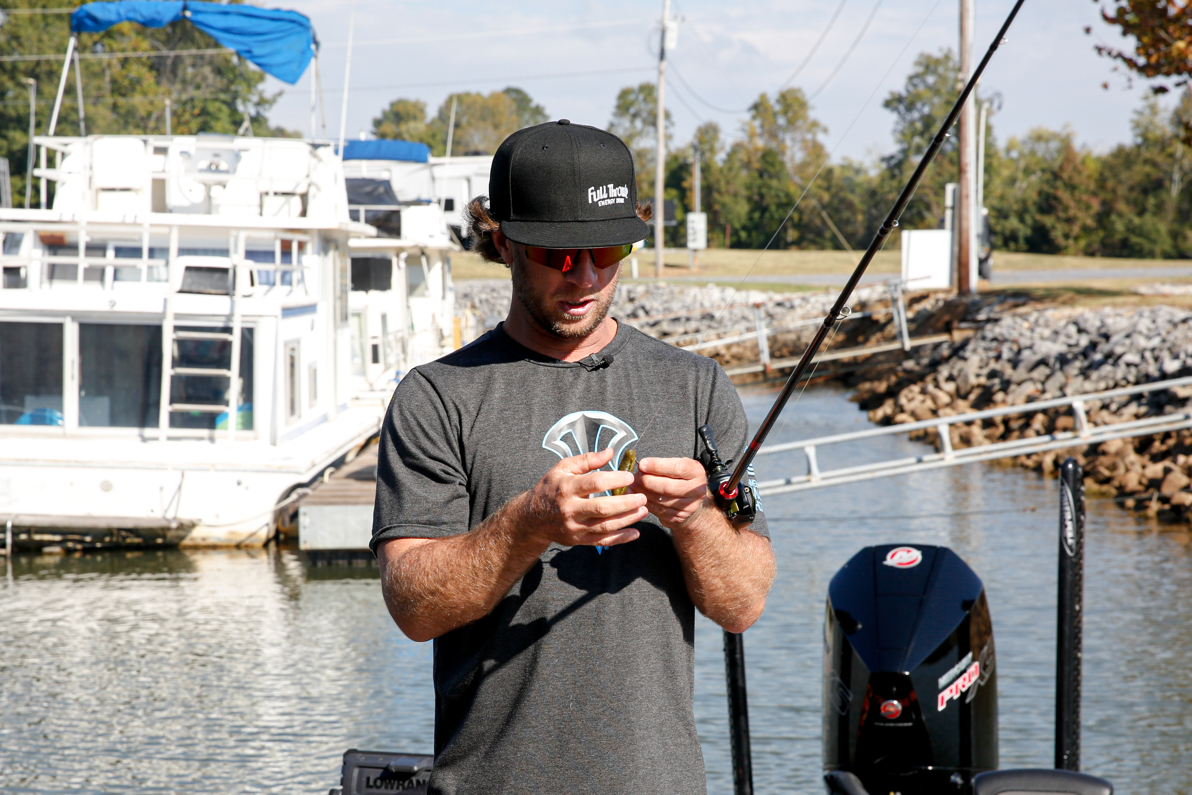 The newest twist on the Damiki rig: mid-strolling - Major League Fishing