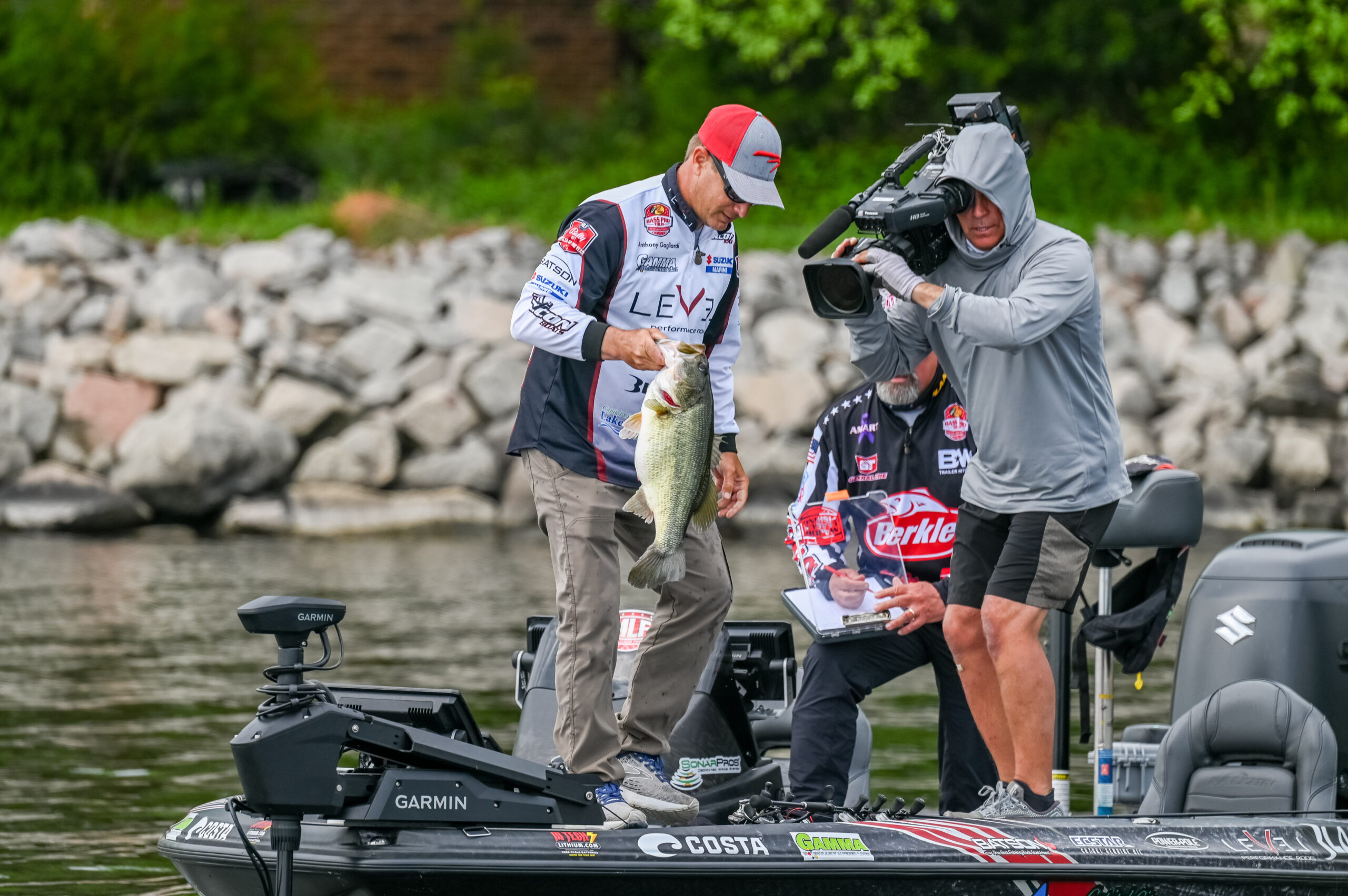 DAY 3 Live Blog: Big Movers and Surviving the Elimination Line - Major  League Fishing