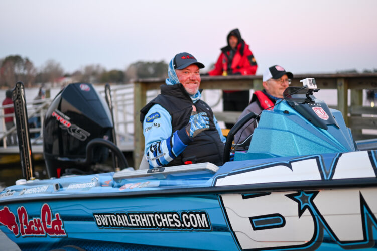 GALLERY: Second wave of anglers spread out on Santee Cooper - Major League  Fishing