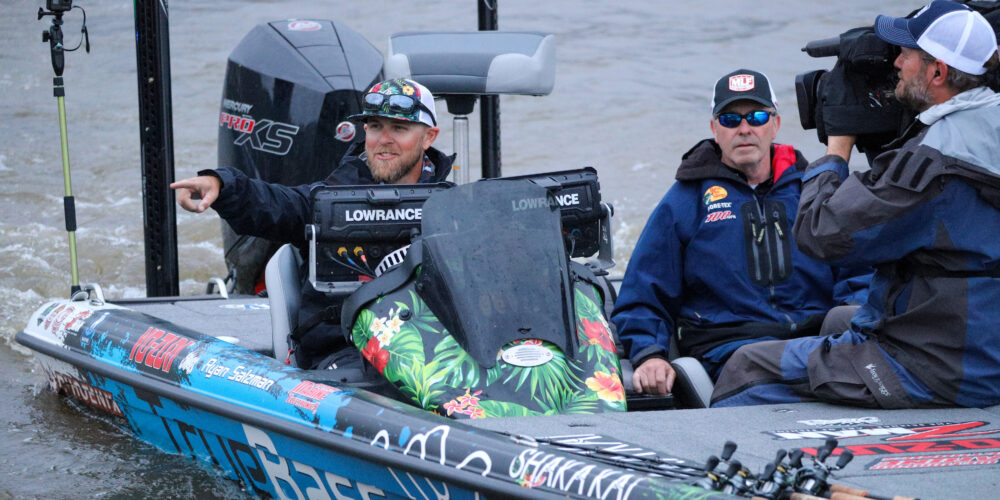 Image for Ryan Salzman Paces field at Bass Pro Shops REDCREST 2024 Powered by OPTIMA Lithium on Lay Lake