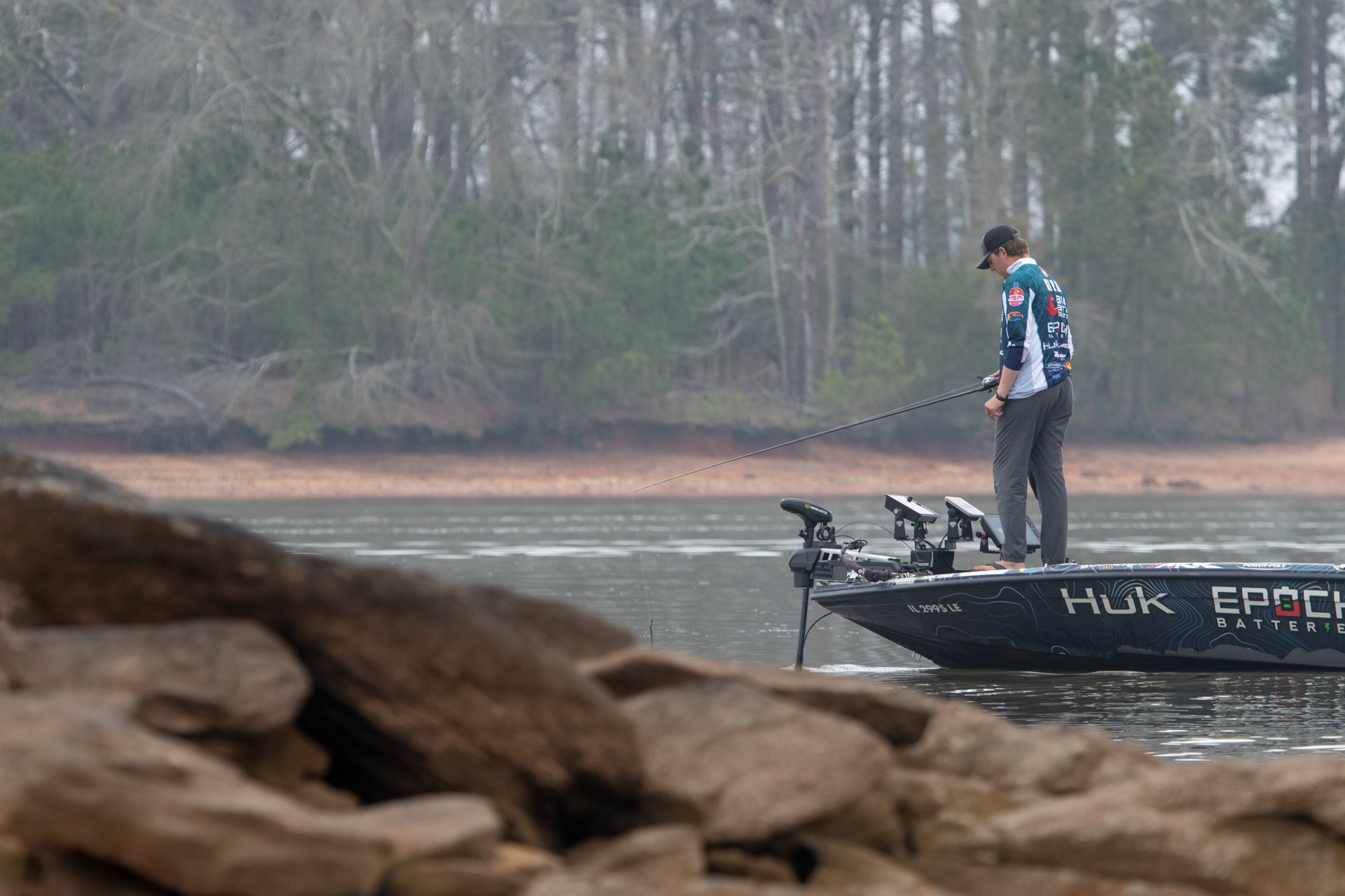 Gill shares tips on 'Scoping during the spawn - Major League Fishing
