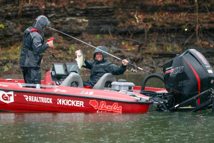 Image for GALLERY: A steady stream of catches on Day 1 at Dale Hollow