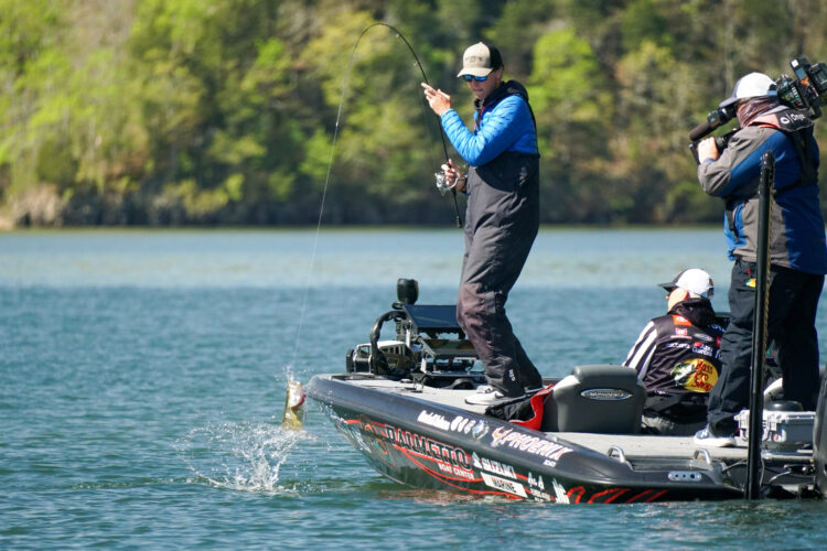 GALLERY: Anglers feel the heat from the Knockout Round cut line - Major ...