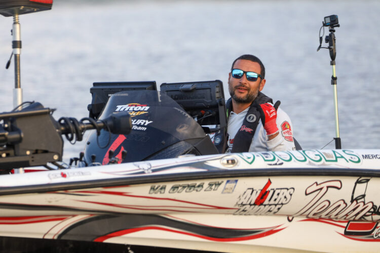 Image for GALLERY: Pros hit Eufaula for Stage Four Knockout Round