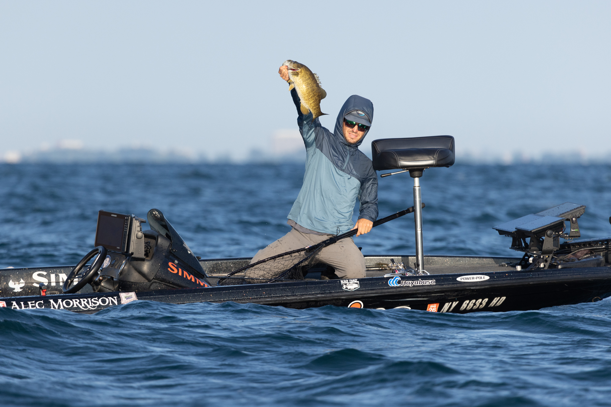 GALLERY: Smallmouth smashfest on Day 1 at the Detroit River - Major League  Fishing