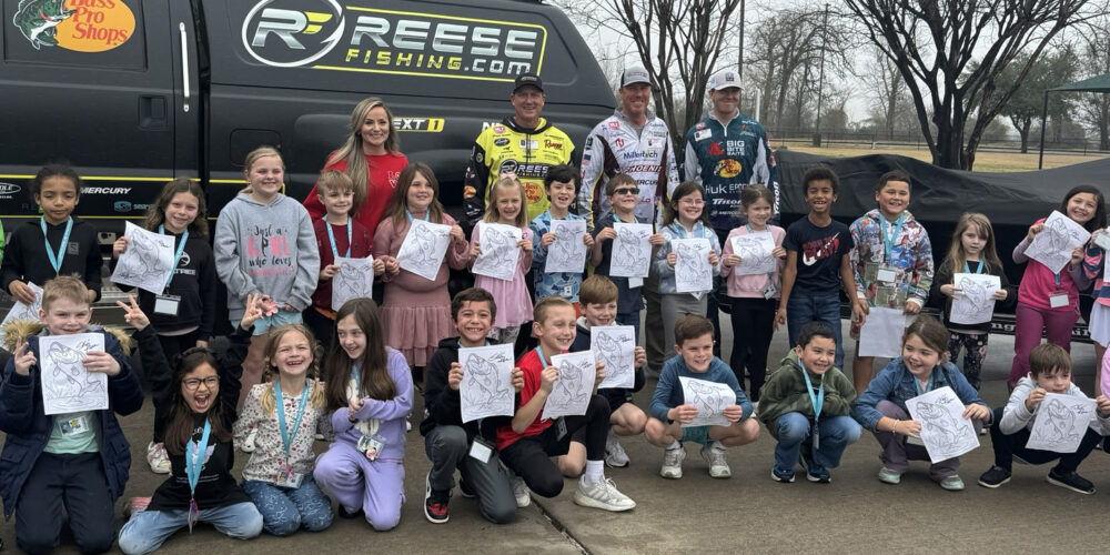 Image for Bass Pro Tour anglers inspire and entertain at Texas elementary schools