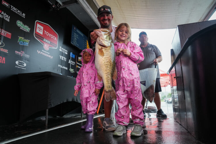 Image for GALLERY: Raining bass at Okeechobee