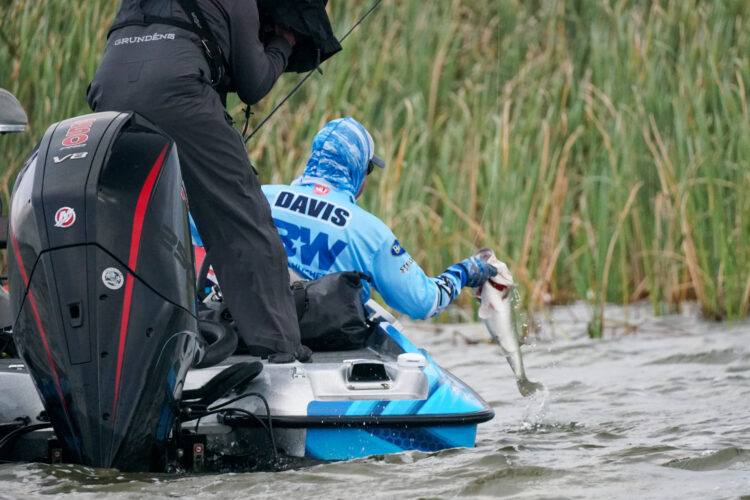 Image for GALLERY: Stage 2 Championship Round underway on the Harris Chain