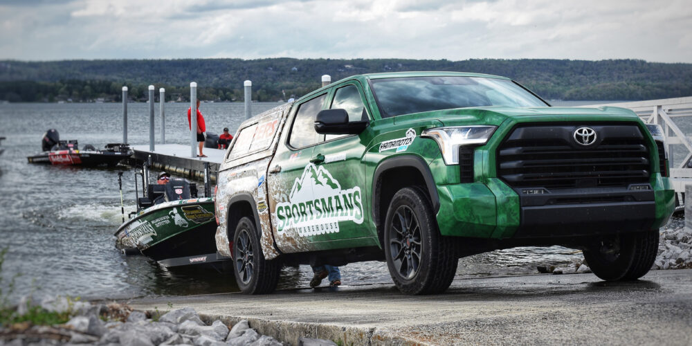 Image for Lawrence Locks up Toyota Bonus Bucks at REDCREST