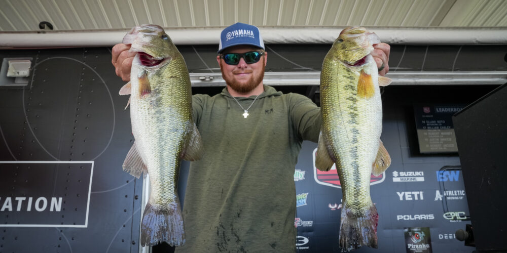 Image for Lee ahead by an ounce on a stingy Eufaula