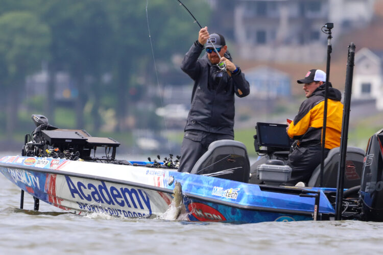 Image for GALLERY: Kentucky Lake comes alive for Stage 5