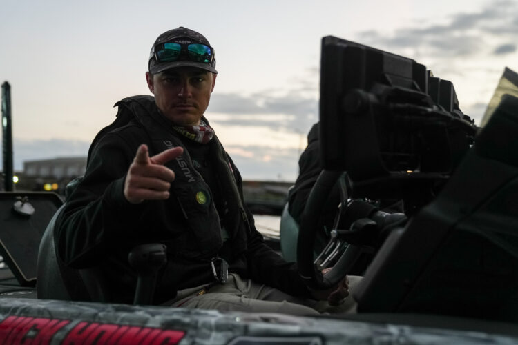 Image for GALLERY: Cut day begins on Lake Okeechobee