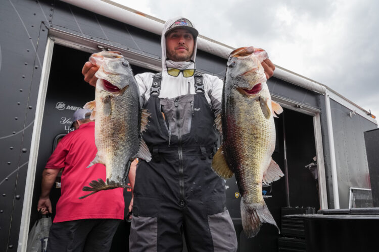 Image for GALLERY: Better returns from Okeechobee at weigh-in on Day 2