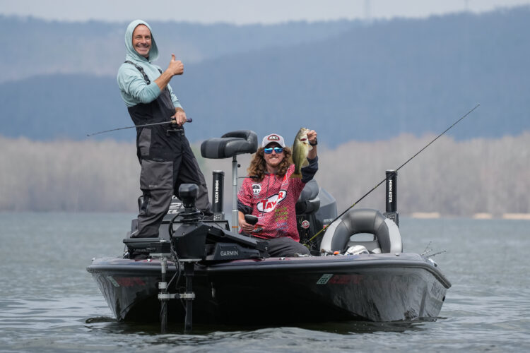 Image for GALLERY: Grinding out ounces on Day 2 at Guntersville
