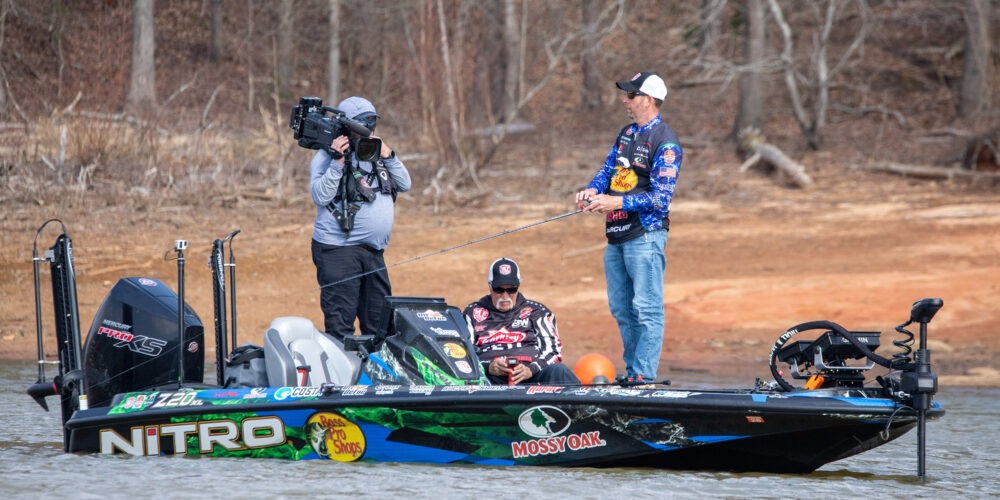 Image for DeFoe tops 50 pounds after Day 1 at Bass Pro Tour O’Reilly Auto Parts Stage 2 at Lake Hartwell Presented by Lowrance