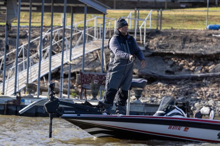 Image for GALLERY: Scrapping for bites on the final day at Grand Lake