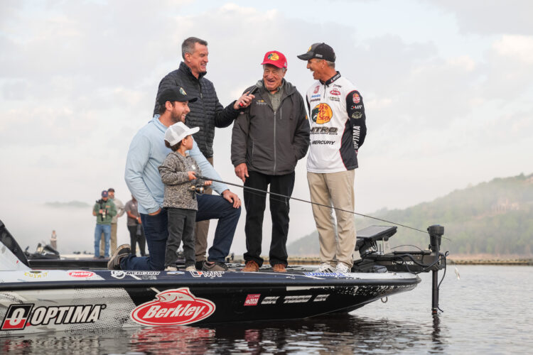 Image for GALLERY: Anglers hit Table Rock Lake for Day 1 of REDCREST