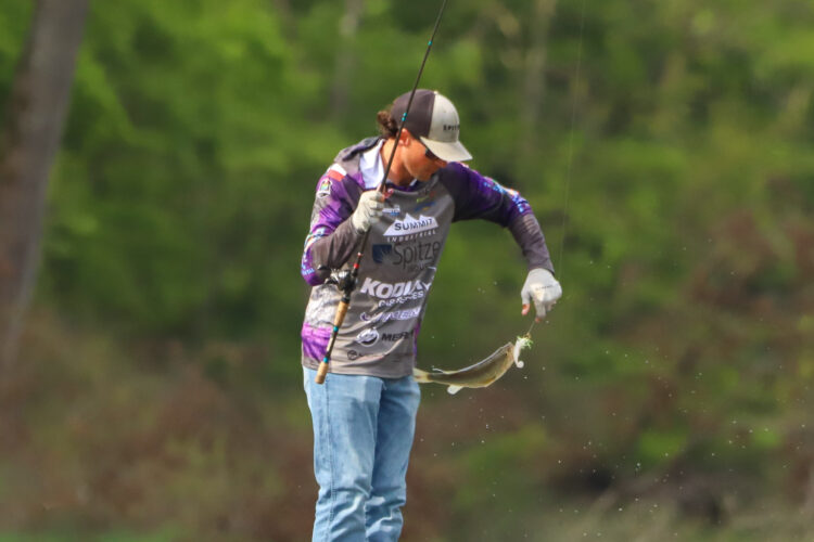 Image for GALLERY: Bass Pro Tour Stage 5 action resumes on Beaver Lake