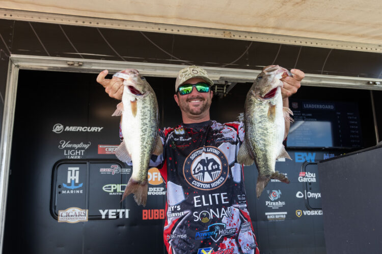 Image for GALLERY: Settling the score on Day 1 at Lake Eufaula