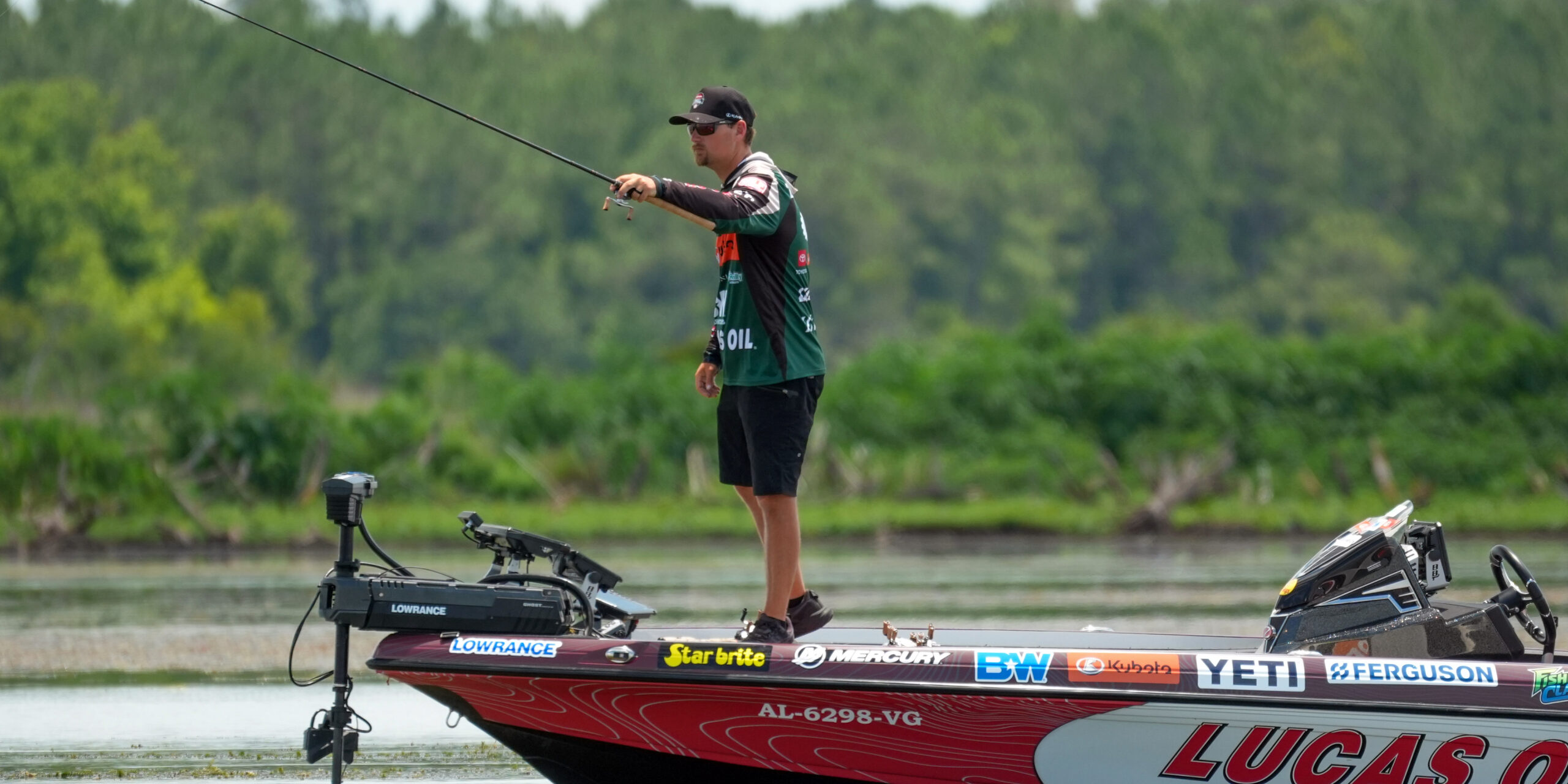 Lawrence leads way into Heavy Hitters Championship Round, boats $30,000 big bass to boot