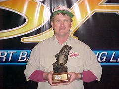 Image for Steele wins Wal-Mart Bass Fishing League Choo Choo Division opener on Neely Henry Lake