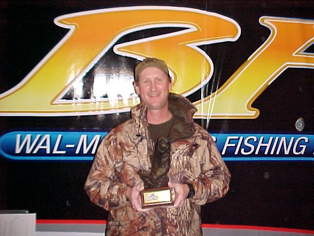 Image for Ingram wins Wal-Mart Bass Fishing League Bama Division Opener on Lake Martin