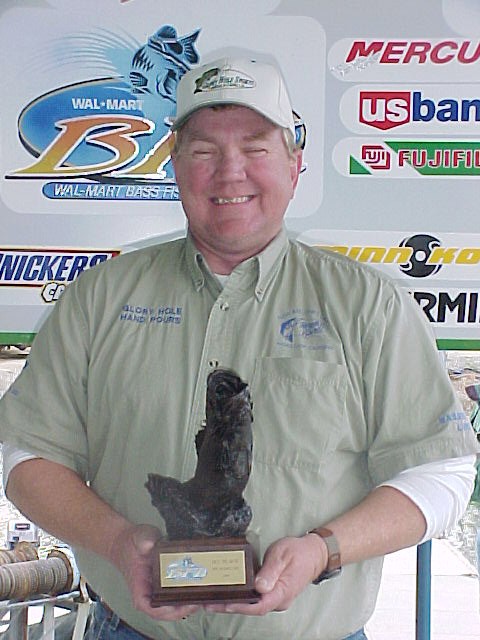 Image for Monsen wins close Wal-Mart Bass Fishing League tourney on New Melones Lake