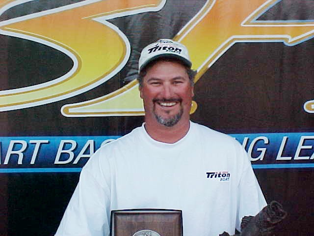 Image for Riley wins Wal-Mart Bass Fishing League tournament on Lake Santee Cooper