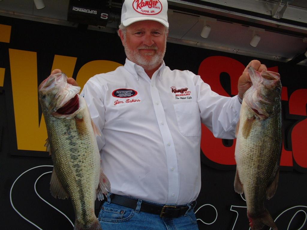 Image for Eakins grabs early lead in $185,000 EverStart tourney on Kentucky Lake