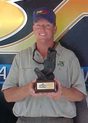 Image for Meckes wins Wal-Mart Bass Fishing League tournament on Cayuga Lake