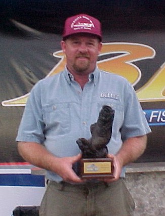 Image for Robinson wins Wal-Mart Bass Fishing League Super Tournament on Kentucky Lake