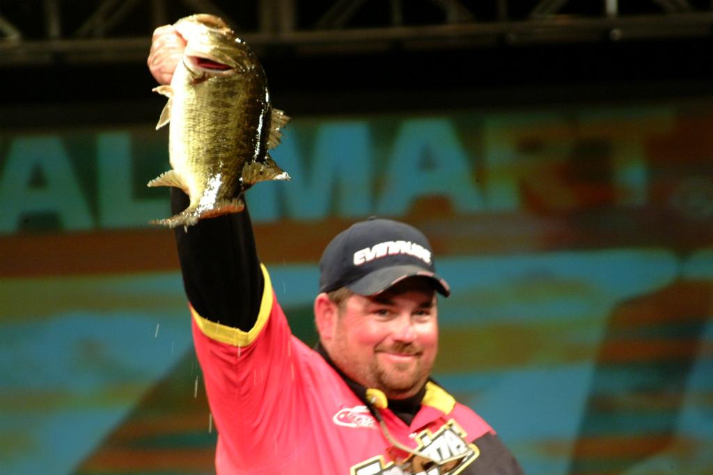 Image for Couch, Morehead ‘survive’ the elements to grab share of lead on Lake Okeechobee