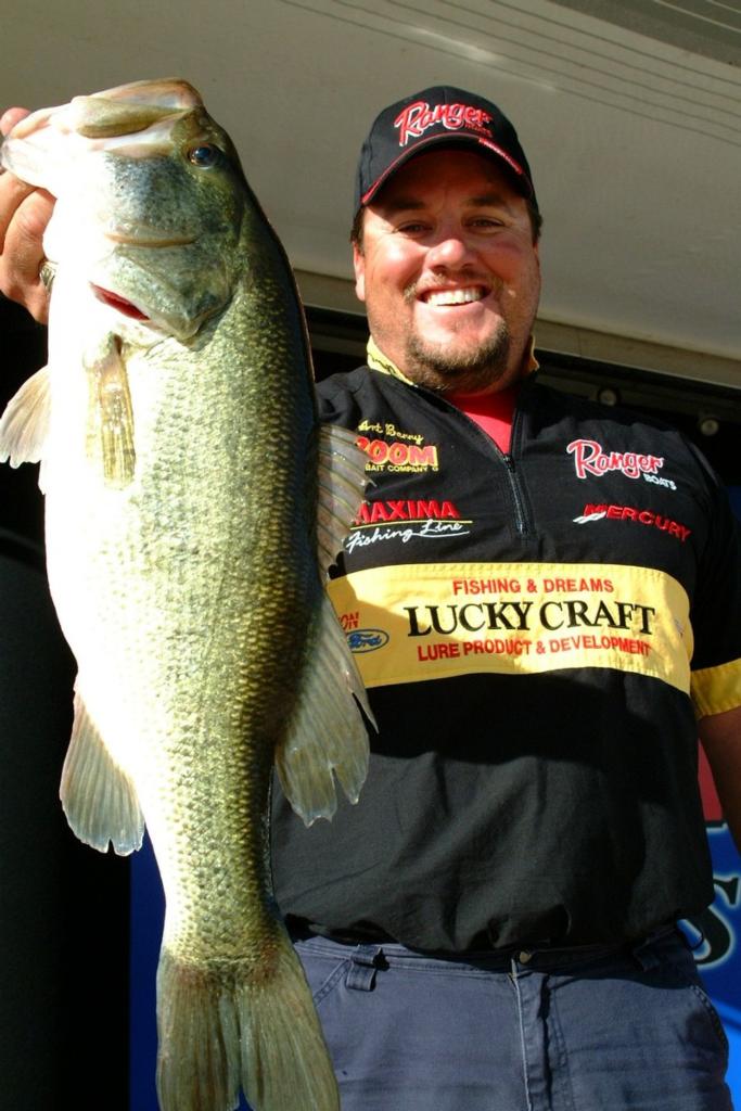 Image for Berry bests pro field to grab overall lead on Lake Pleasant