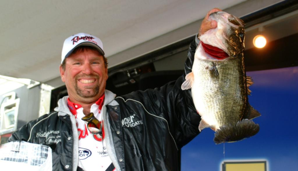 Image for Dobyns’ near 25 pounds tops pros at Clear Lake
