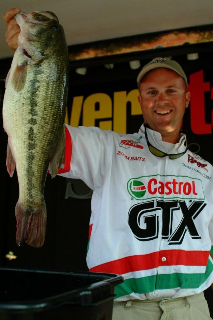 Image for Wal-Mart Tire and Lube Express to host fishing seminar prior to Chevy Open