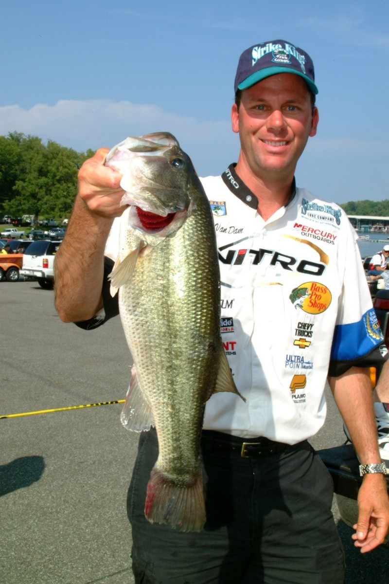 VanDam snares first place at Kentucky Lake - Major League Fishing