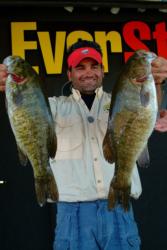 Jeff Baffa of Tinley Park, Ill., landed a catch of 16 pounds, 14 ounces in today's competition to grab the top qualifying spot in the Co-angler Division heading into the finals. 